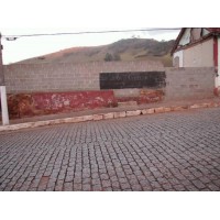 PEDRA PARALELEPIPEDO
